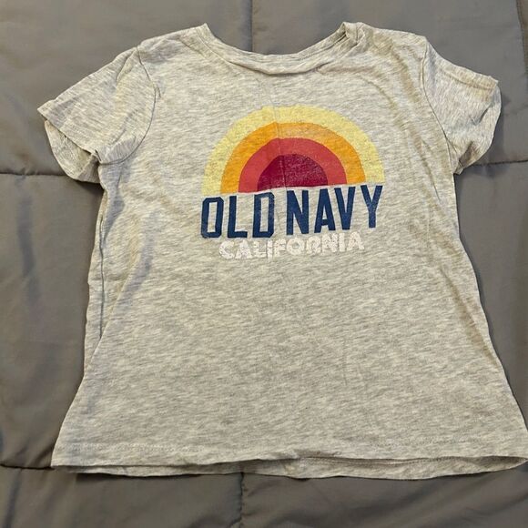 Old navy girls size 6/7 rainbow tshirt - Picture 1 of 2